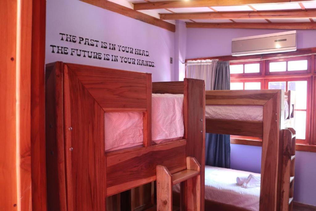 Planet B Hostel - Adults Only Manuel Antonio Exterior photo