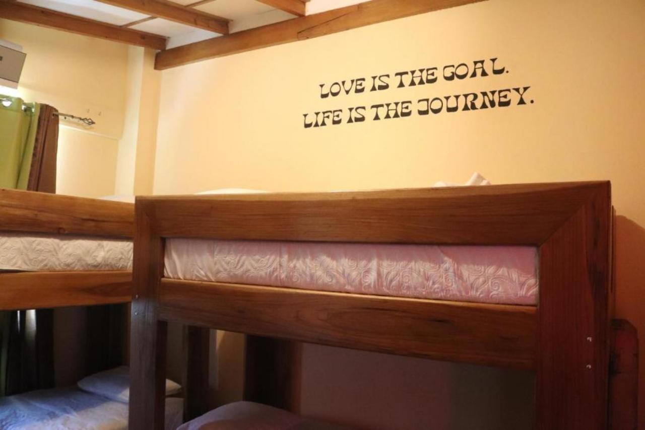 Planet B Hostel - Adults Only Manuel Antonio Exterior photo